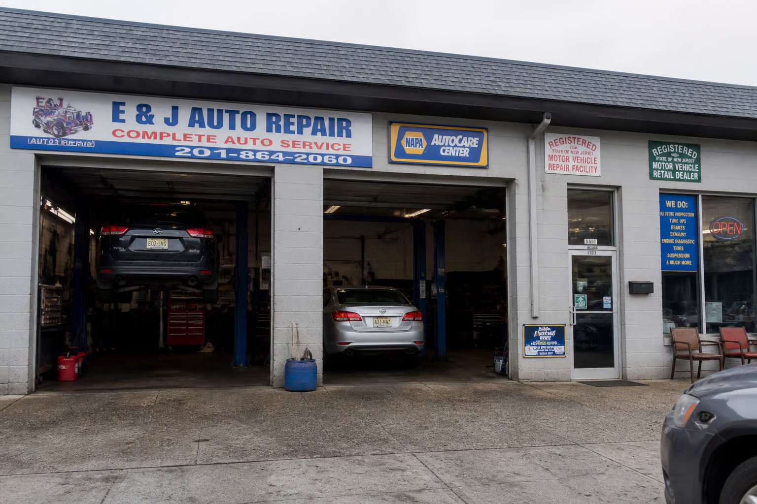 Car interior dry cleaning